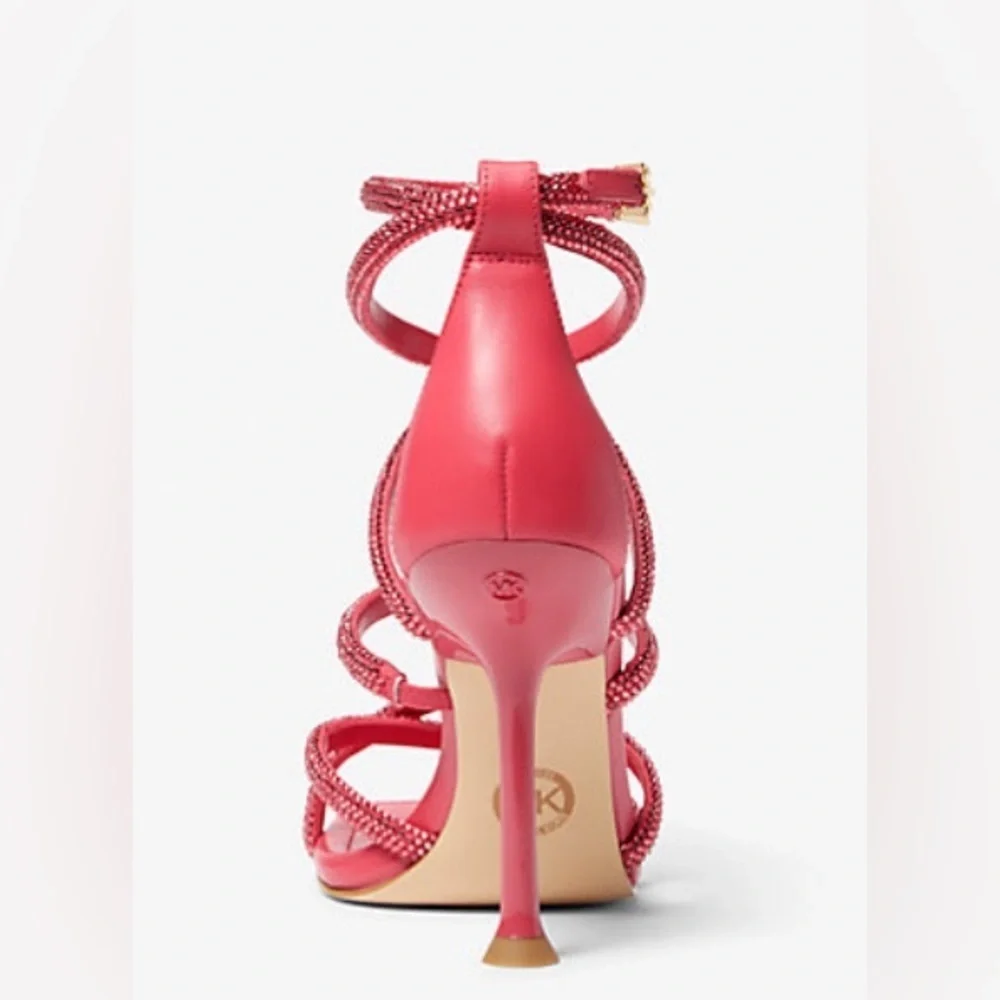 NEW- MICHAEL MICHAEL KORS
Imani Embellished Scuba Faux Leather Sandal. Size 8.5. - Picture 3 of 6